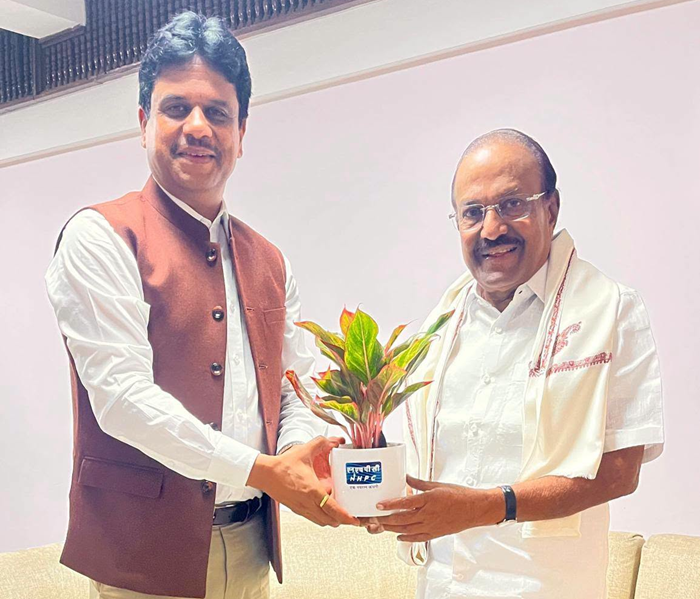 NHPC CMD meets Minister for Industries, Kerala